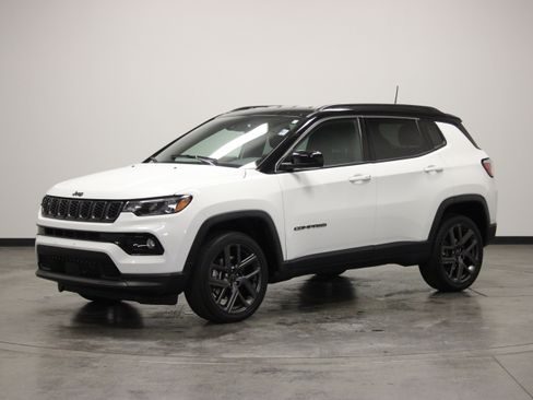 Used 2026 Jeep Compass Limited AWD/4WD image 4