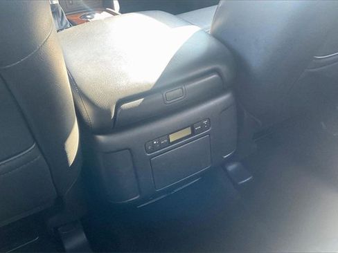 Used 2023 Nissan Armada SL image 34