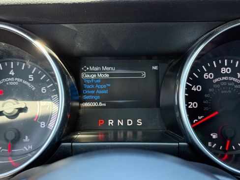 Used 2020 Ford Mustang Premium RWD image 21