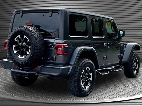 Used 2024 Jeep Wrangler Unlimited Rubicon 4xe w/ Technology Group AWD/4WD image 6
