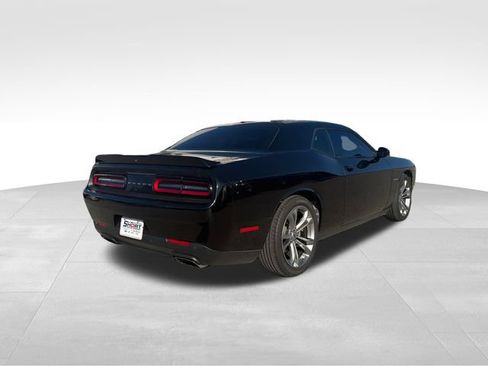 Used 2022 Dodge Challenger R/T RWD image 5