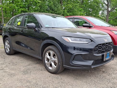 Used 2023 Honda HR-V LX image 2