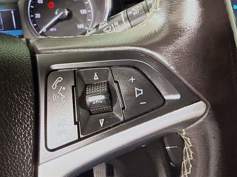 Used 2021 Buick Encore Preferred image 15