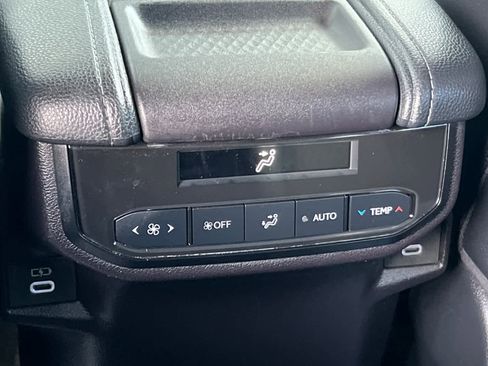 Certified 2025 Toyota Grand Highlander AWD image 14