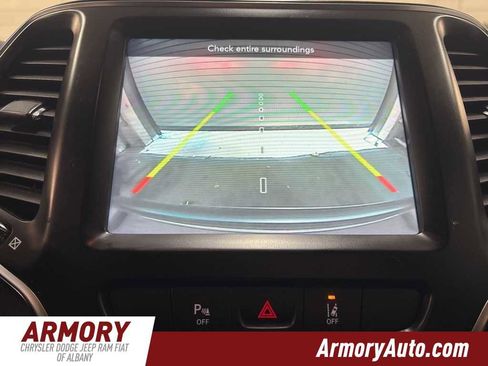 Used 2021 Jeep Cherokee Latitude Lux w/ Sun & Sound Group image 18