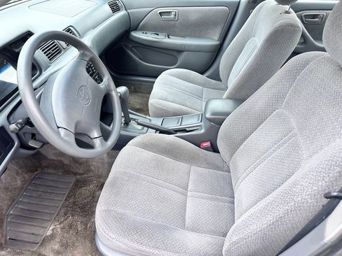 Used 2000 Toyota Camry LE image 5