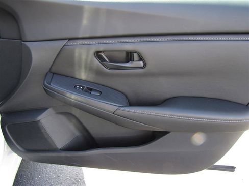 Used 2024 Nissan Sentra S image 24