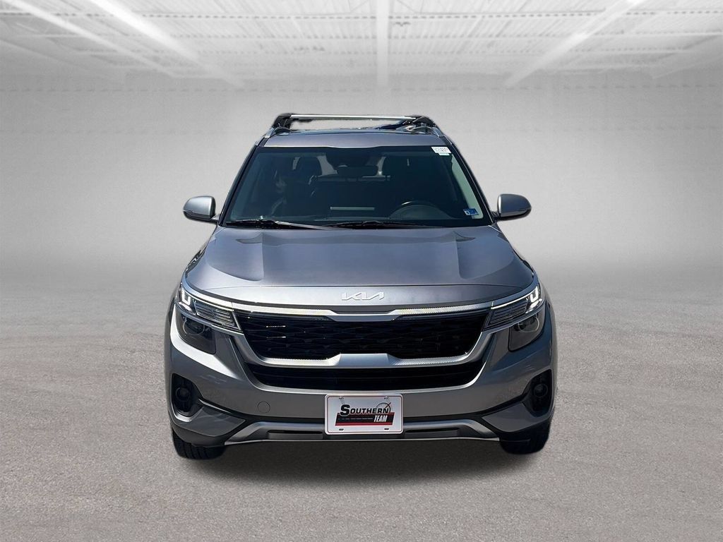 Used 2022 Kia Seltos EX AWD/4WD image 16
