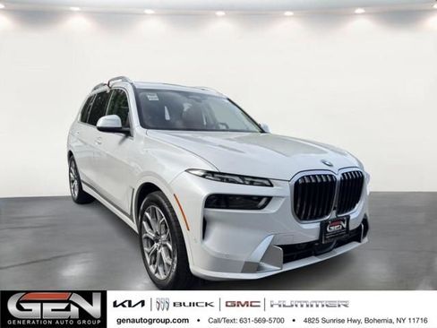 Used 2024 BMW X7 xDrive40i AWD/4WD image 1