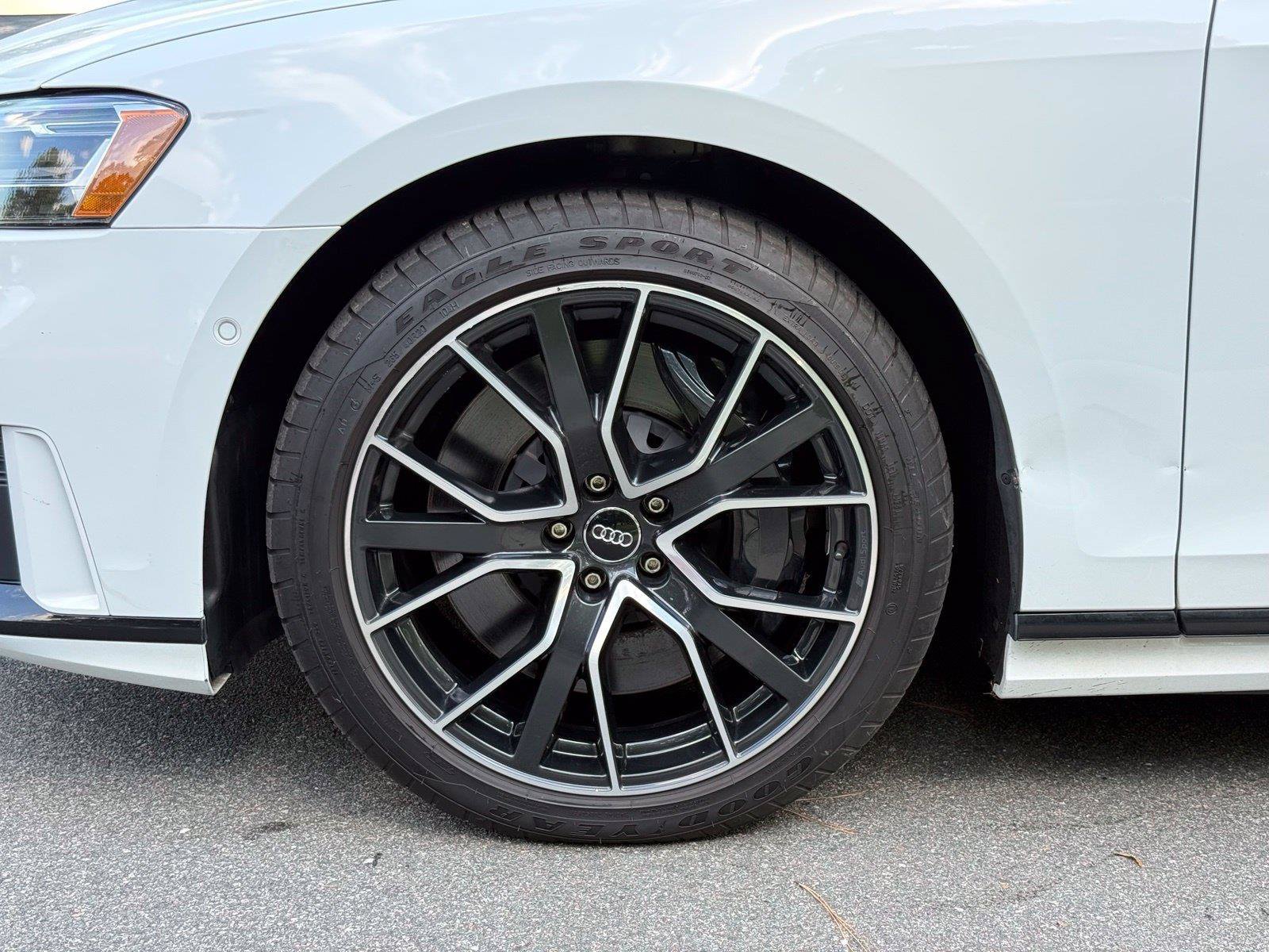 Used 2020 Audi A8 L 4.0T AWD/4WD image 17