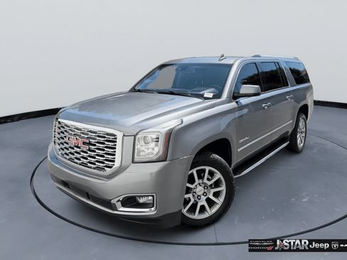 Used 2020 GMC Yukon XL Denali RWD image 1