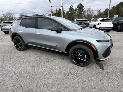 New 2026 Chevrolet Equinox EV RS image 8