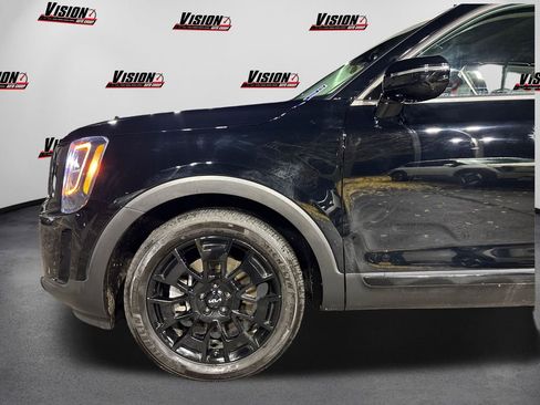 Certified 2022 Kia Telluride SX w/ SX Prestige Package image 12