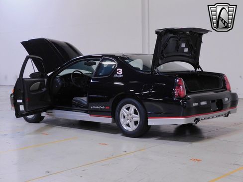 Used 2002 Chevrolet Monte Carlo SS w/ Pace Car Replica Pkg image 16