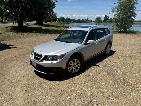 Used 2010 Saab 9-3 X w/ Comfort Package AWD/4WD image 1