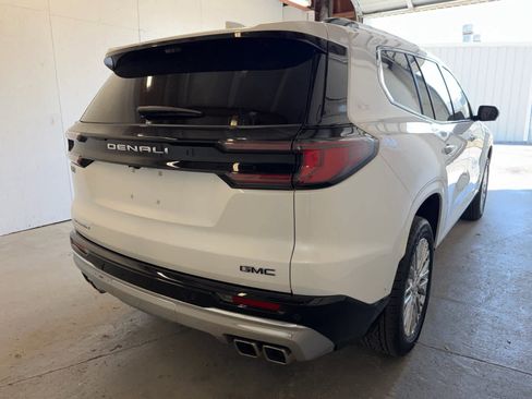 Used 2024 GMC Acadia Denali w/ Super Cruise Package image 5