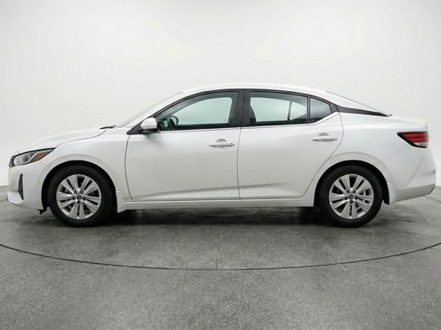 Used 2025 Nissan Sentra S FWD image 5