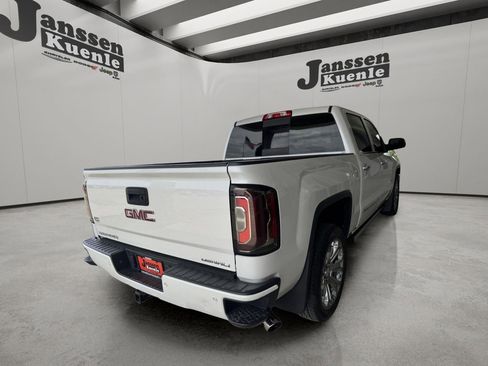 Used 2018 GMC Sierra 1500 Denali w/ Denali Ultimate Package AWD/4WD image 3