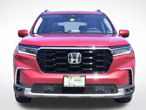 Used 2023 Honda Pilot Touring image 7