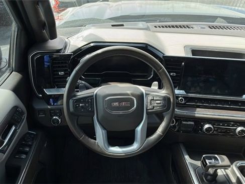 Used 2023 GMC Sierra 1500 SLT w/ SLT Premium Plus Package image 34