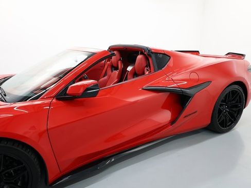 Used 2025 Chevrolet Corvette Z06 image 66