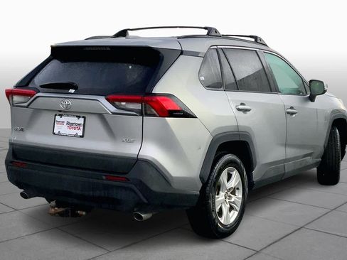 Used 2021 Toyota RAV4 XLE image 12