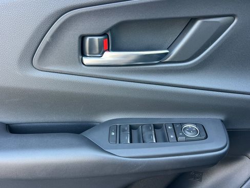 New 2026 Toyota Prius Plug-In Hybrid image 12