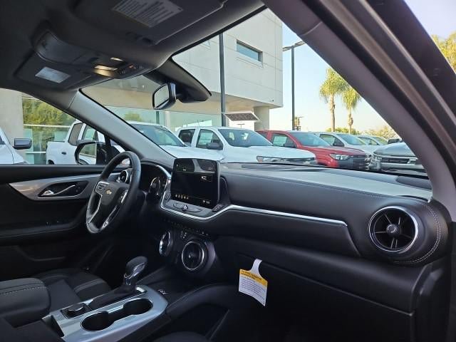 New 2026 Chevrolet Blazer LT w/ Convenience Package FWD image 28