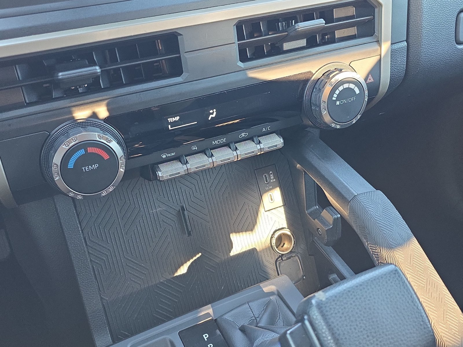 Used 2025 Toyota Tacoma SR RWD image 21