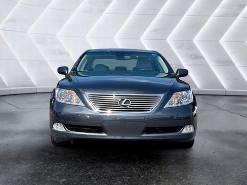 Used 2007 Lexus LS 460 RWD image 2