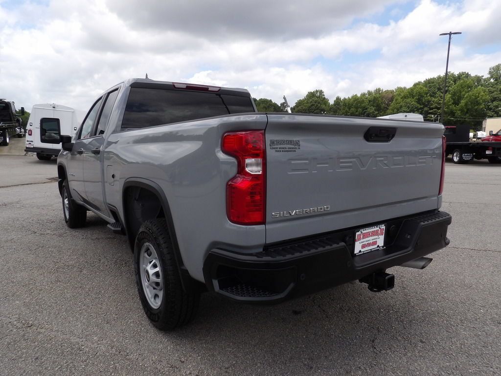 Used 2024 Chevrolet Silverado 2500 W/T RWD image 5