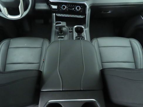 Used 2023 GMC Sierra 1500 Denali w/ Technology Package image 16