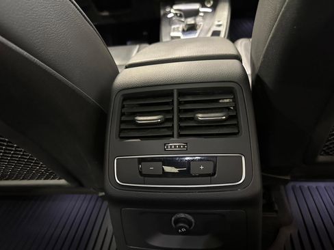 Used 2018 Audi A4 2.0T Ultra Premium w/ Convenience Package FWD image 34