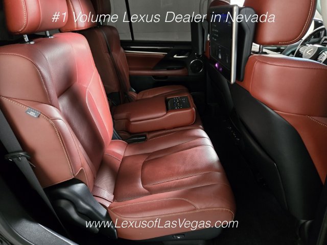 Used 2018 Lexus LX 570 4WD w/ Luxury Package image 21