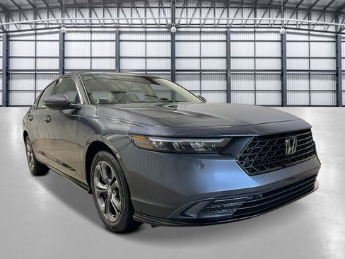 New 2026 Honda Accord EX-L image 9