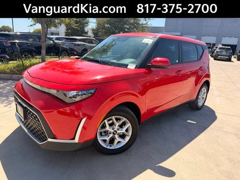 Certified 2024 Kia Soul LX w/ Option Group 015 FWD image 1