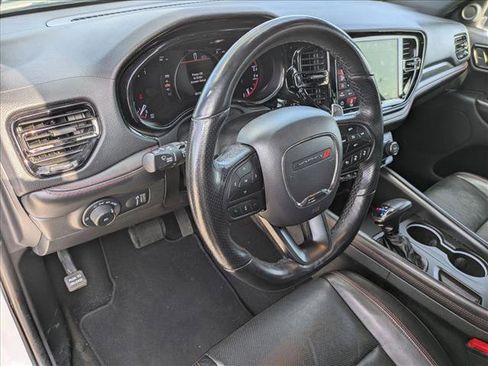 Used 2023 Dodge Durango GT image 9