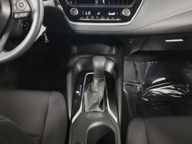 Used 2026 Toyota Corolla LE FWD image 24