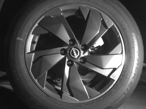 Used 2025 Nissan Rogue SV image 14