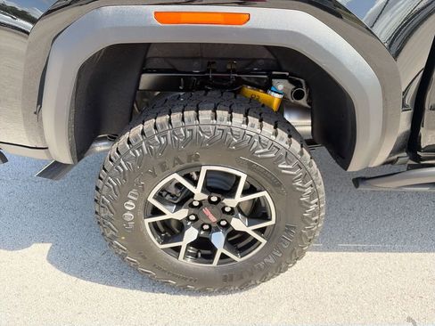 New 2026 GMC Canyon AT4X AWD/4WD image 43