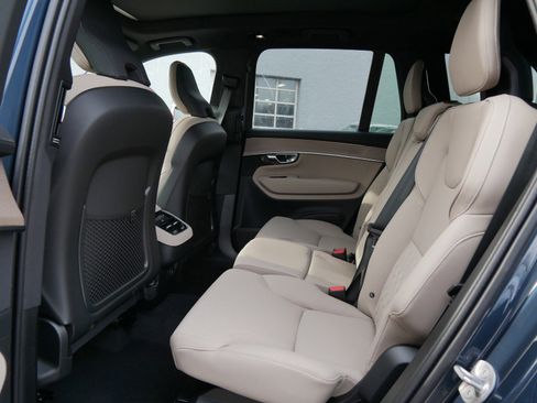 New 2026 Volvo XC90 B6 Plus AWD/4WD image 6
