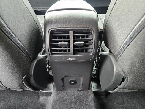 Used 2023 Ford Escape Active image 11