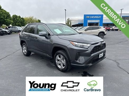 Used 2025 Toyota RAV4 XLE AWD/4WD image 1