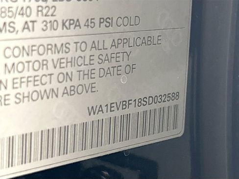 Used 2025 Audi Q8 Premium Plus image 34