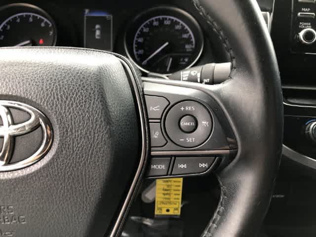 Used 2021 Toyota Camry SE FWD image 21