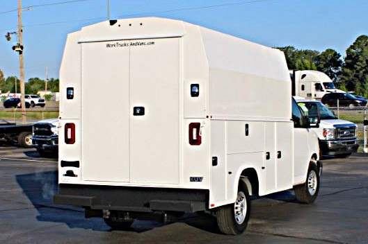 Used 2022 Chevrolet Express 3500 w/ Power Convenience Package RWD image 5