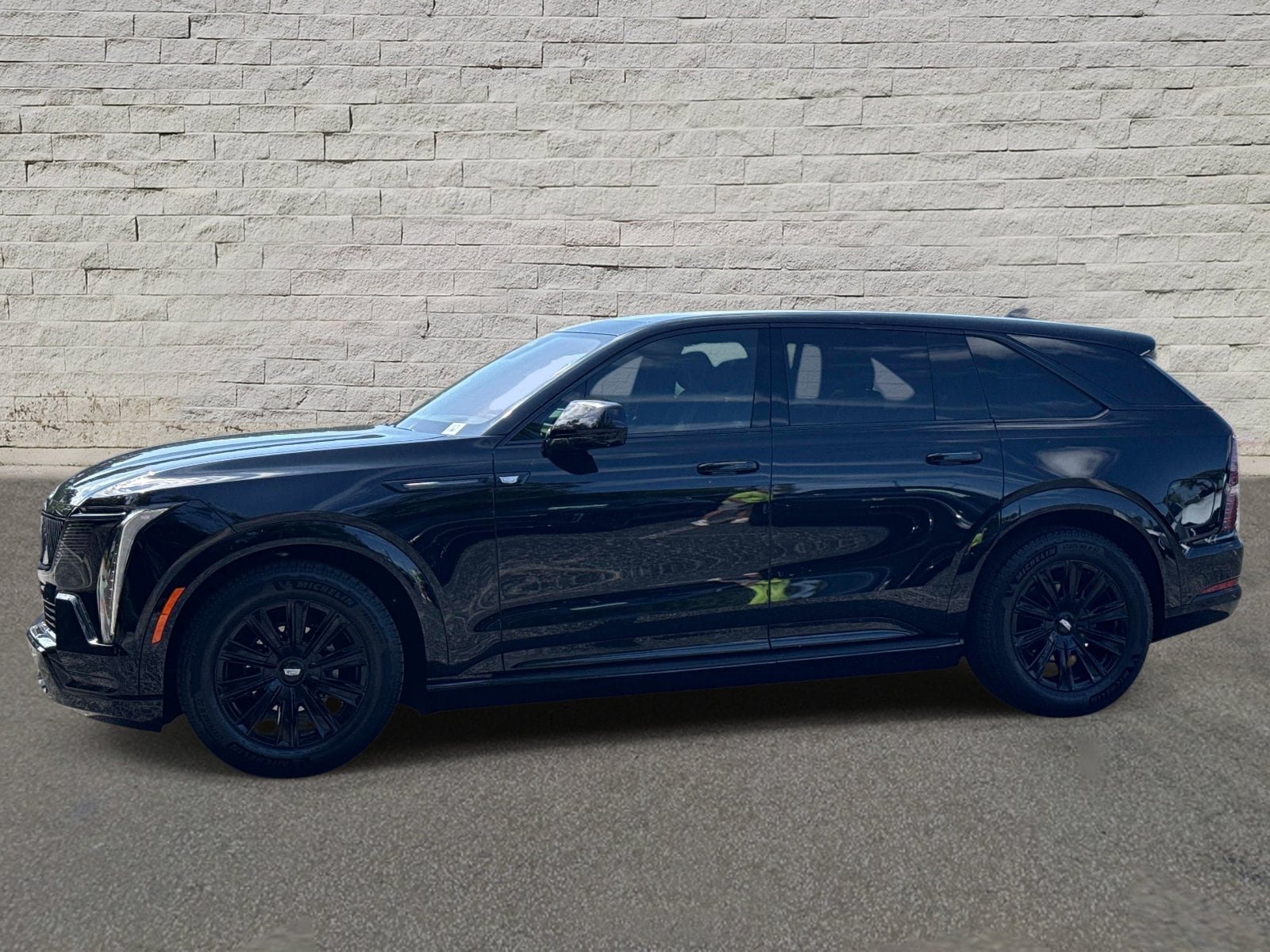 New 2026 Cadillac Escalade IQ Luxury 1 w/ LPO, Floor Liner Package AWD/4WD image 22