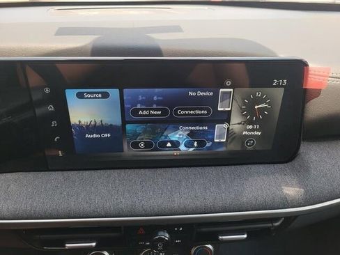 New 2025 Nissan Kicks SV w/ Illumination Package image 10