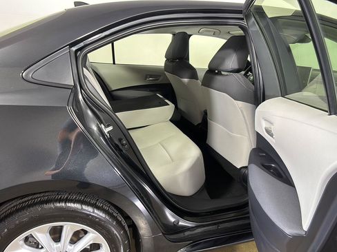 Used 2020 Toyota Corolla LE w/ LE Convenience Package FWD image 16