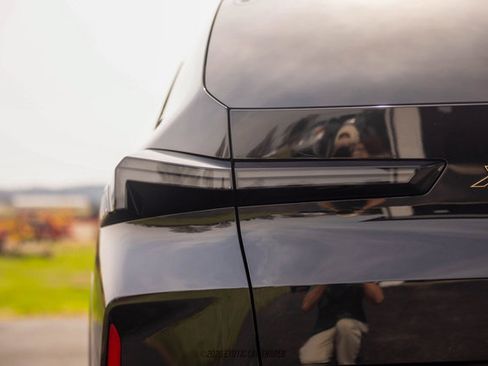 Used 2023 BMW XM image 99